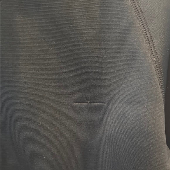 Under Armour Black Hoodie - Picture 4 of 5